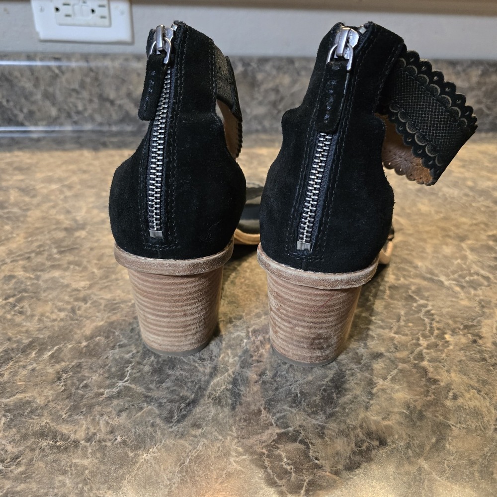 Frye Brielle Scallop Back Zip Ankle Strap Sandals Black Size 9.5 - Picture 4 of 7